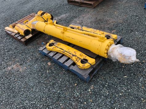 Pc650 Komatsu Bucket Cylinder 1