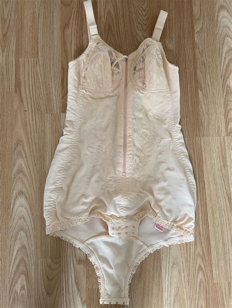 VINTAGE Triumph Nude CORSELETTE GIRDLE 1970s One Piece Zip And Etsy