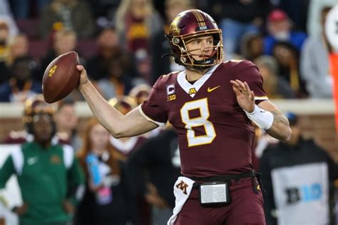 Athan Kaliakmanis Entering Transfer Portal Who Will Be Gophers Qb In