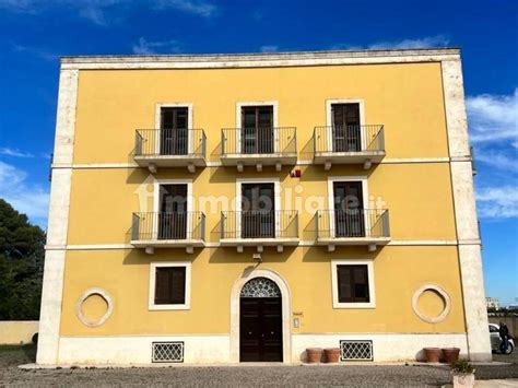 Palazzo Edificio Via Federico II Di Svevia Gioia Del Colle Rif