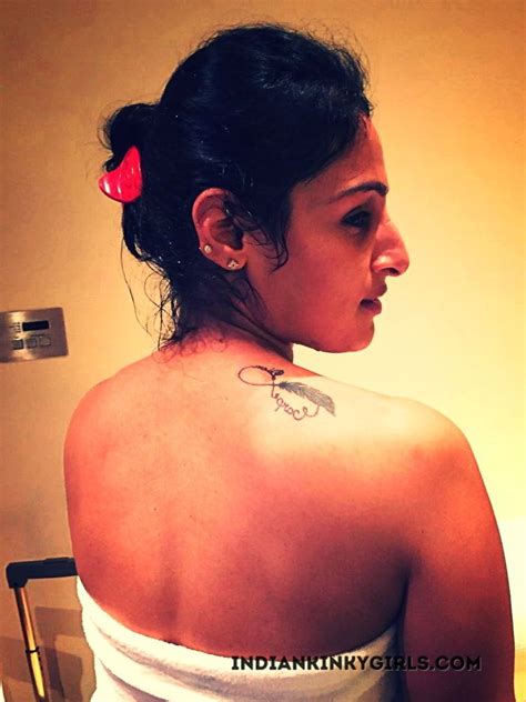 Indian Beautiful Girl Nude And Enjoying Sex Photos