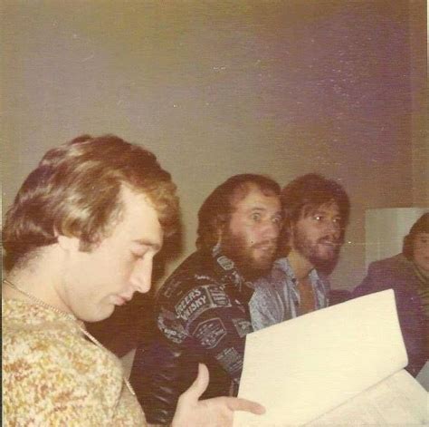 Pin By Claudia Bonsignore On Barry Barry Gibb Andy Gibb Bee Gees