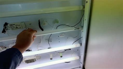 Eol Tube And Mercury Starved Hot Defective Durata Lunga Vs Tube W No Eol Youtube