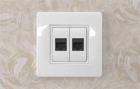 76654B Комп.роз. RJ45 кат.5e, Brava, белая, 1мод купить в интернет ...