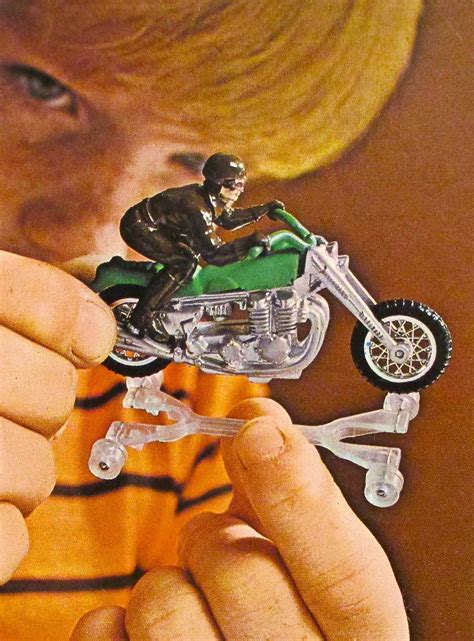 Loop Hot Wheels Race Tracks