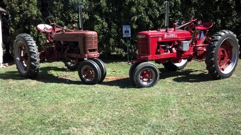 1953 Super H And 1952 H 2013 04 12 Tractor Shed