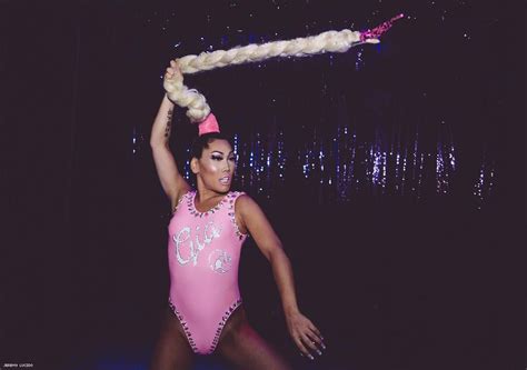 Monstrously Hot Pics Of Queen Kong S Final Queer Kiki