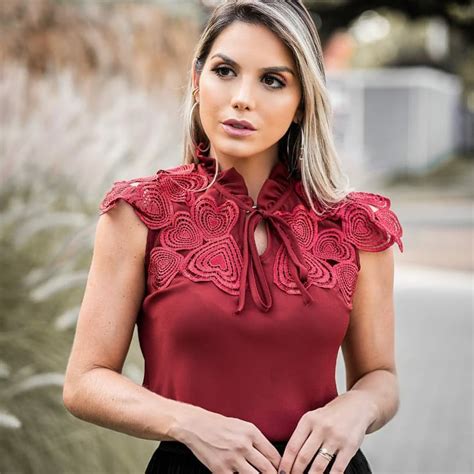 Blusa Feminina Social Chique - Blusa Social Chique Manga Curta Moda Executiva Moderna Feminina Detalhe ...