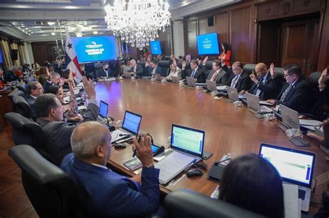 Gabinete Aprueba Proyectos De Formaci N Dual Y Extensi N De Ley Para