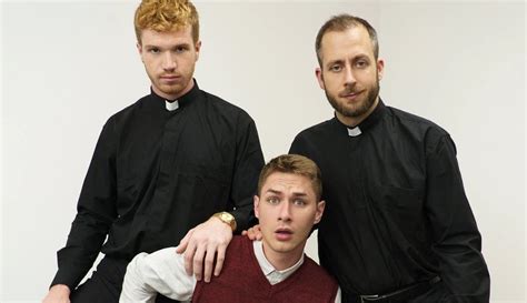 V Deos De Sacerdote Gay Gratis Xhamster