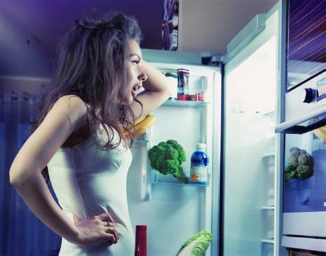 Are Your Eating Habits Affecting Your Sleep? - National Holistic ...