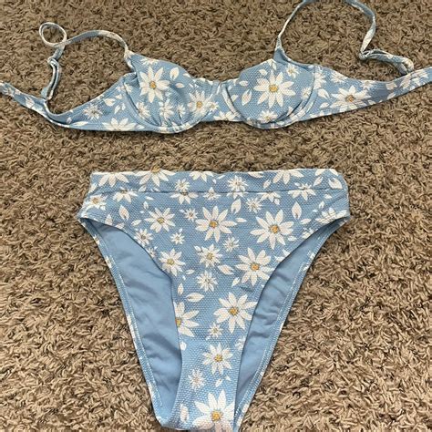 Daisy Pattern Bikini Set Bought For Total Depop