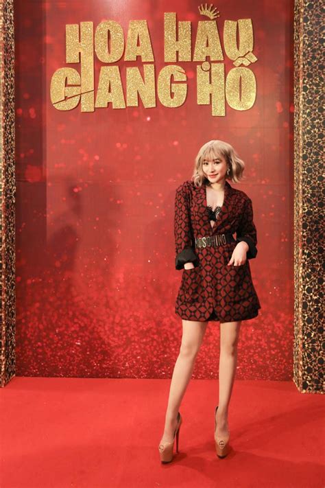 Sau bức ảnh chụp cùng Đan Trường hot girl Ivy lại gây chú ý