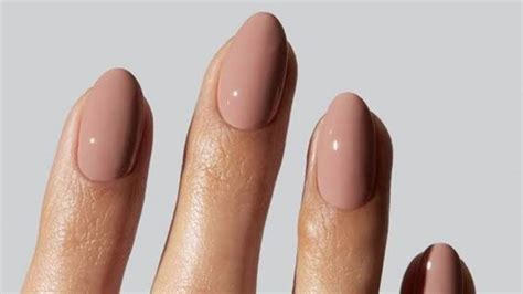 Manicura nude Te damos los mejores consejos para lucir unas uñas elegantes y bien cuidadas