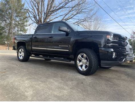 Photo Gallery Chevy Gmc 2017 Chevy Silverado 1500 With A 2 5 Front And 2 Rear Leveling