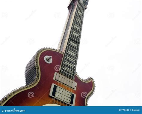 большая гитара стоковое фото. изображение насчитывающей изолировано ...