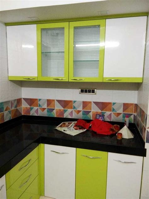 Modern Wooden Kitchen Cabinet Wall Mounted At Rs 1200 Sq Ft In Raigad