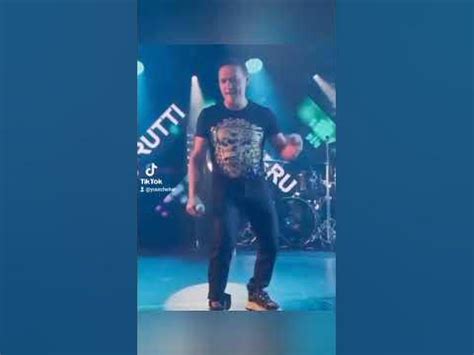 Про белые розы - YouTube
