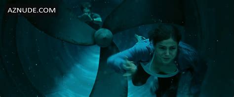 Fubar Nude Scenes Aznude