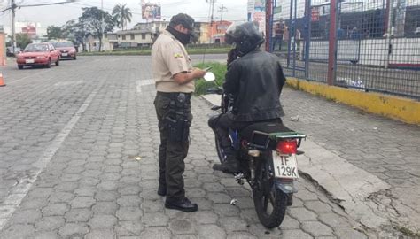 Policía Ecuador On Twitter Labores Preventivas 👮🏼‍♂️ En El Dmq Personal Policial Del