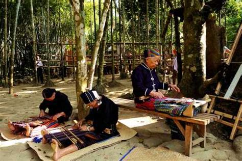 Sanya Culture & History | GetYourGuide