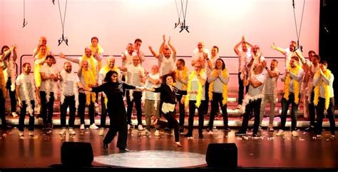 Podium Paris Le Ch Ur Gay De Vari T