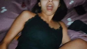 Amiga Se Queda A Dormir Conmigo Y Le Es Infiel Al Novio Cumshot Xvideos