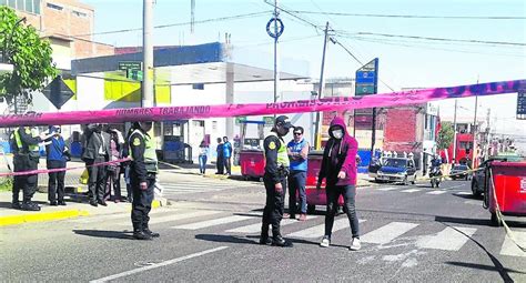 Arequipa C Mara De Seguridad Capta El Instante En El Que Un Autom Vil