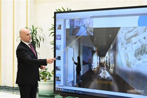 Uzbek President Visits New Uzbekistan University Construction Site