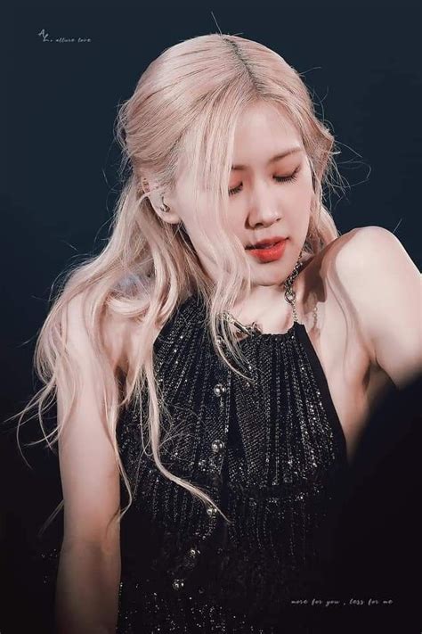 Pin on Rosé Blackpink rose Rosé blackpink Blonde girl