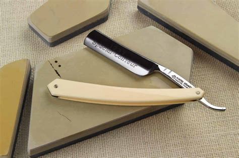 How To Sharpen A Straight Razor In 8 Easy Steps Beardstyle