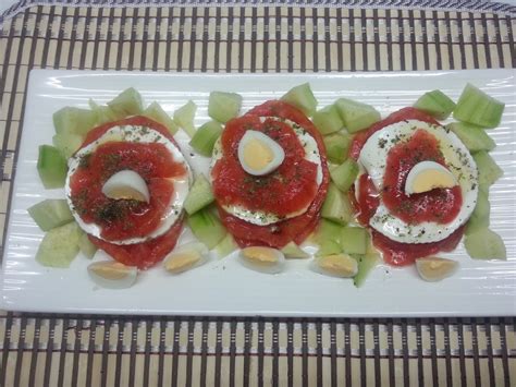 Cocinando Con Maribel Ensalada De Tomate Queso Fresco Pepino Y Huevo