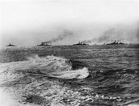 Four British battleships at sea, WW1 Our beautiful Wall Art and Photo ...