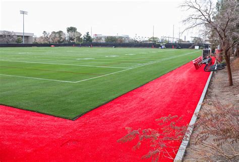 Super Bowl 58 49ers Say Practice Field On Unlv Campus Is Too Soft