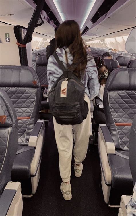 Aesthetic And Trendy Airport Outfits Ideas Airport Fits Airport Look