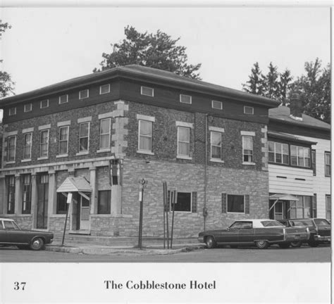 Cobble Stone Hotel Liverpool Ny 1975 Located At Corner Of Tulip And