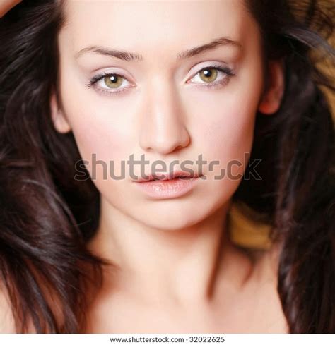 Portrait Naked Girl Chestnut Hair Which Stock Photo 32022625 Shutterstock