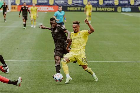 Report: How and Why the Five Substitute Rule is a Game Changer for Football - Catapult