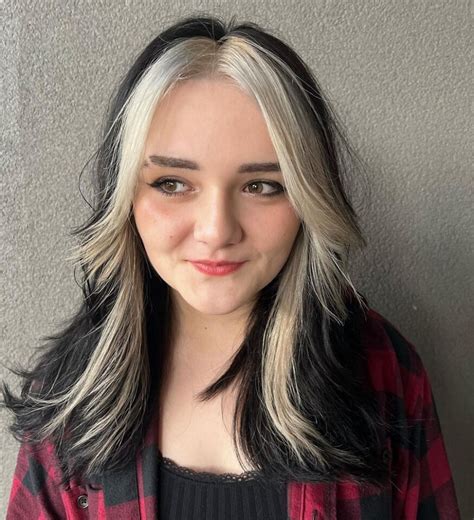 23 Flirty Blonde Curtain Bangs To Try This Year HairstyleCamp