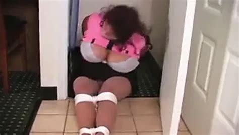 BBW Elane Gefesselt XHamster