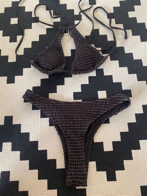 Bikini Schwarz weiss Grösse L Neu gemäss Beschreibung in Neuenhof für CHF mit