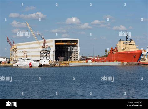 Offshore Supply Ships Hi Res Stock Photography And Images Alamy