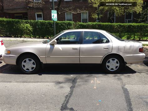 1996 Toyota Camry V6 Le, 4dsd