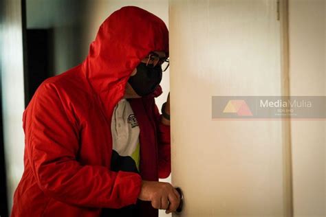 intai  rakam wanita lepas hajat  tandas perbuatan tidak