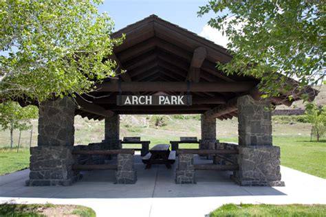 Arch Park Picnic Area Pictures And Video Yellowstone National Park