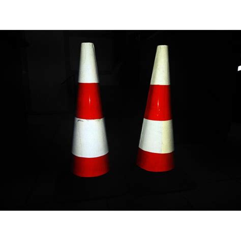 Конус сигнальный дорожный 600мм со светоотражающими полосами купить