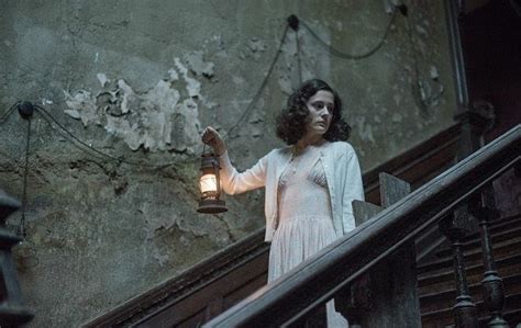 Phoebe Fox Hot Sexy Bikini Image Gallery Images Photos Stills Pics Cinemagigs