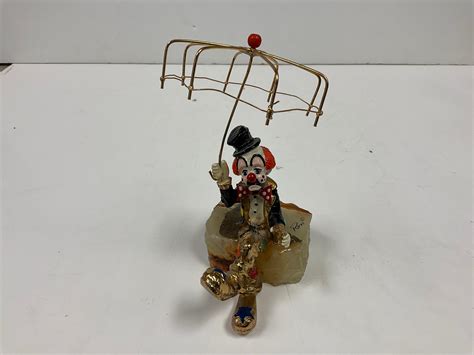 Rare photos of Ron Fujikawa show a different side of the mogul 4