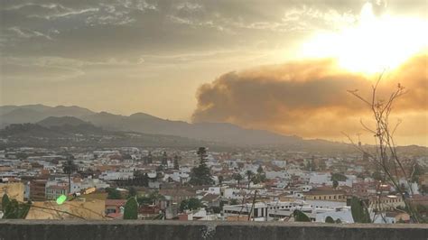 El incendio de Tenerife vuelve a nivel 2 tras la reactivación en un