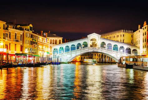 Rialto Bridge Ponte Di Rialto In Venice Italy Stock Image Colourbox